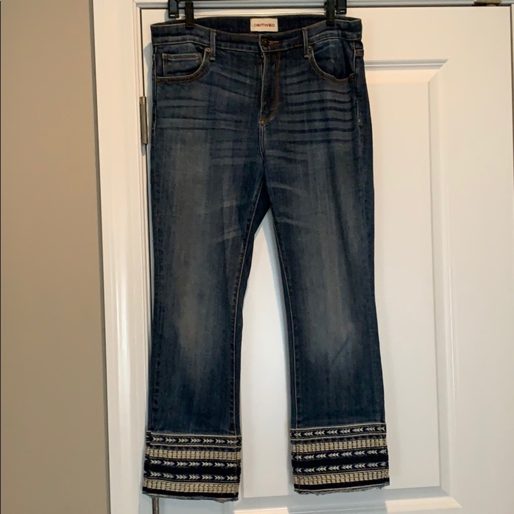 Driftwood Colette Embroidered Cropped Jeans 31
